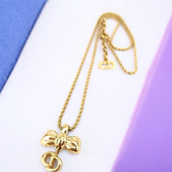 DIOR Signature CD Logo Bow Necklace-Germany 🤩✨🔥 - Picture 1 of 9